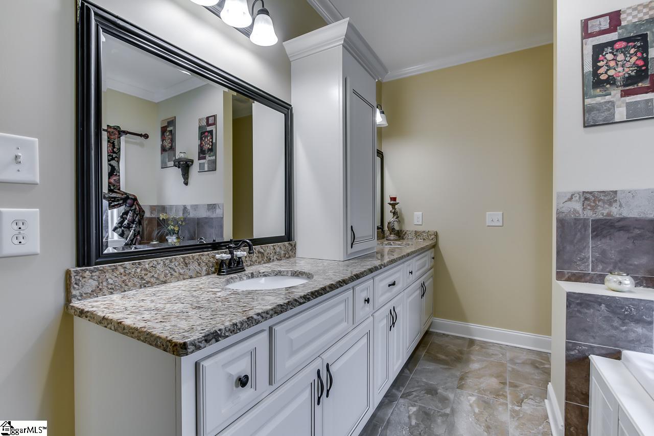 221 Foxhound Road Simpsonville, SC 29680 - Photo 22 of 36 Gallery Image 22