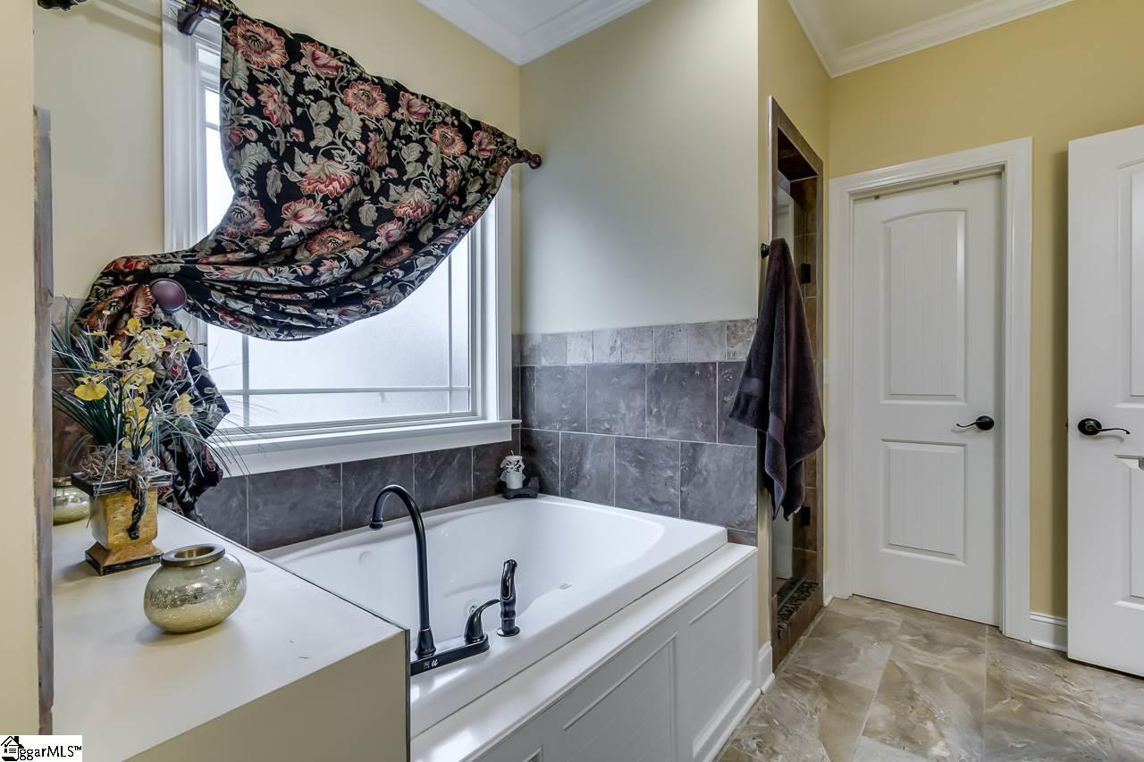 221 Foxhound Road Simpsonville, SC 29680 - Photo 23 of 36 Gallery Image 23