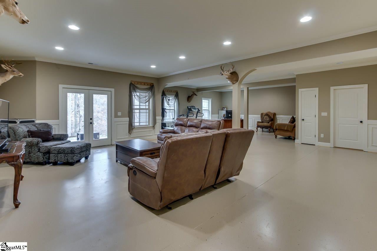 221 Foxhound Road Simpsonville, SC 29680 - Photo 26 of 36 Gallery Image 26