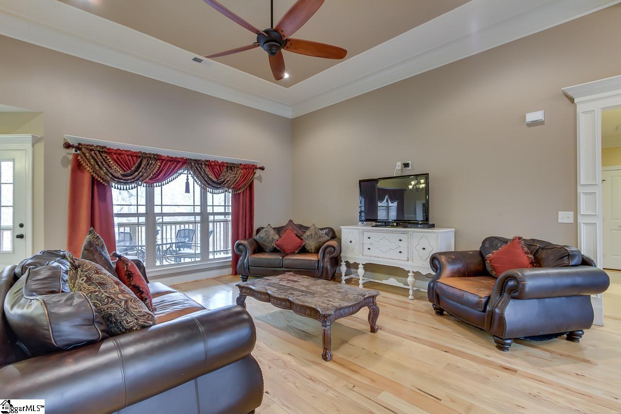 221 Foxhound Road Simpsonville, SC 29680 - Photo 8 of 36 Gallery Image 8