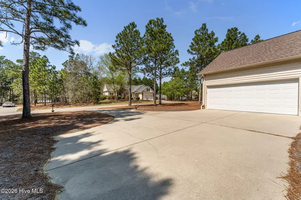 $489,000 | 8 Hialeah Place, Pinehurst, NC 28374