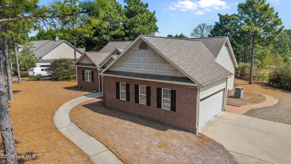 $489,000 | 8 Hialeah Place, Pinehurst, NC 28374