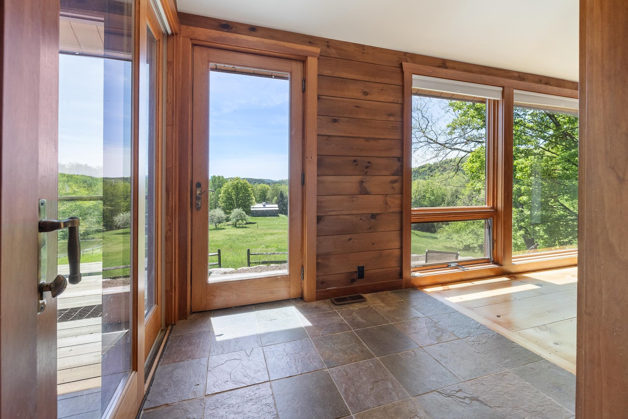 1538 Barker Road Thetford, VT 05058 - Photo 19 of 60