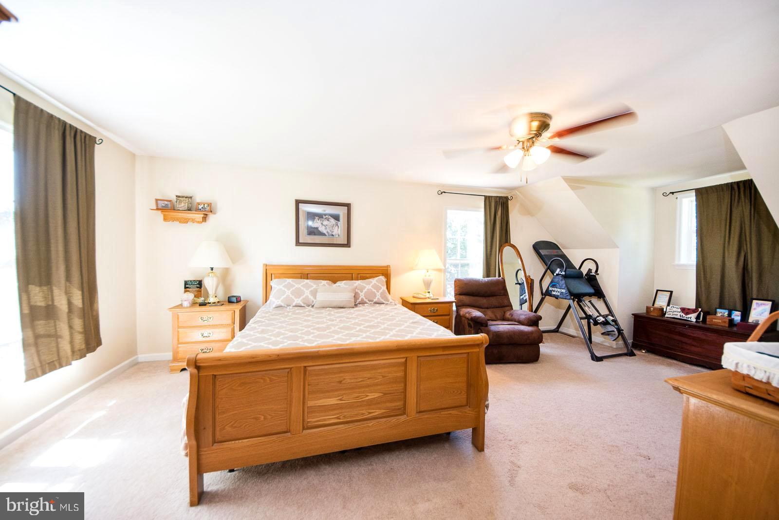156 Barkley Road Atglen, PA 19310 - Photo 20 of 27 Huge Master Bedroom