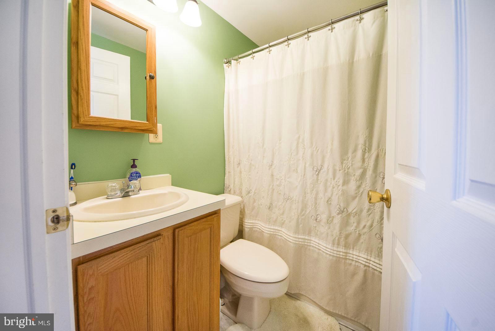 156 Barkley Road Atglen, PA 19310 - Photo 23 of 27 Master Bathroom