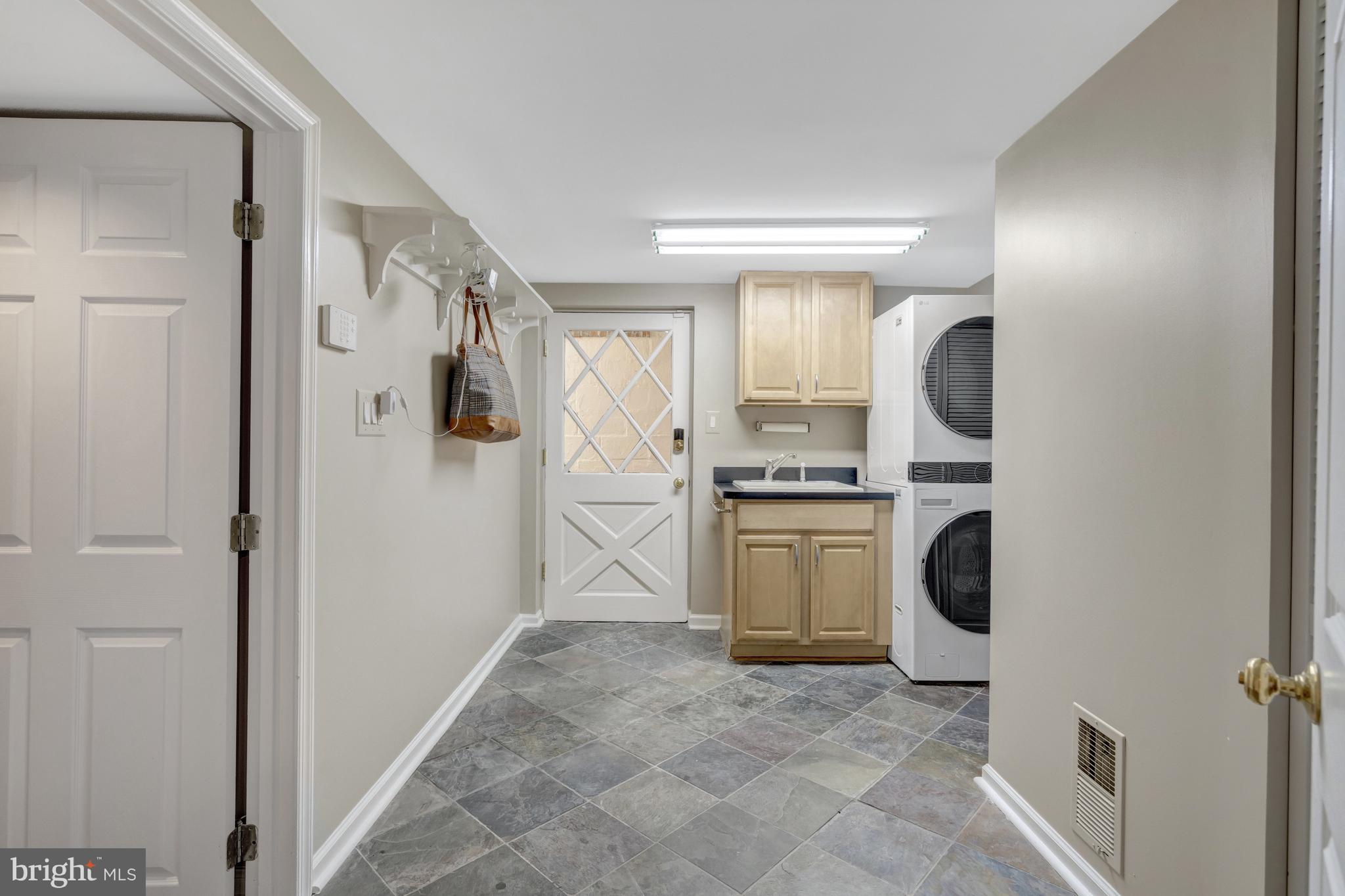 3313 Midland Road Fairfax, VA 22031 - Photo 50 of 74 Gallery Image 50