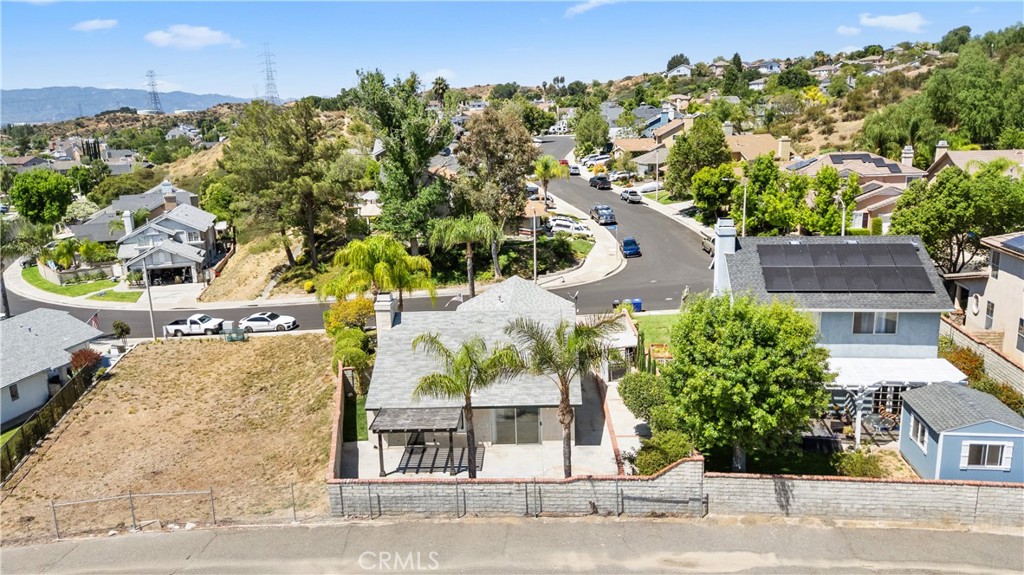 28924 Raintree Lane Saugus, CA 91390 - Photo 40 of 47