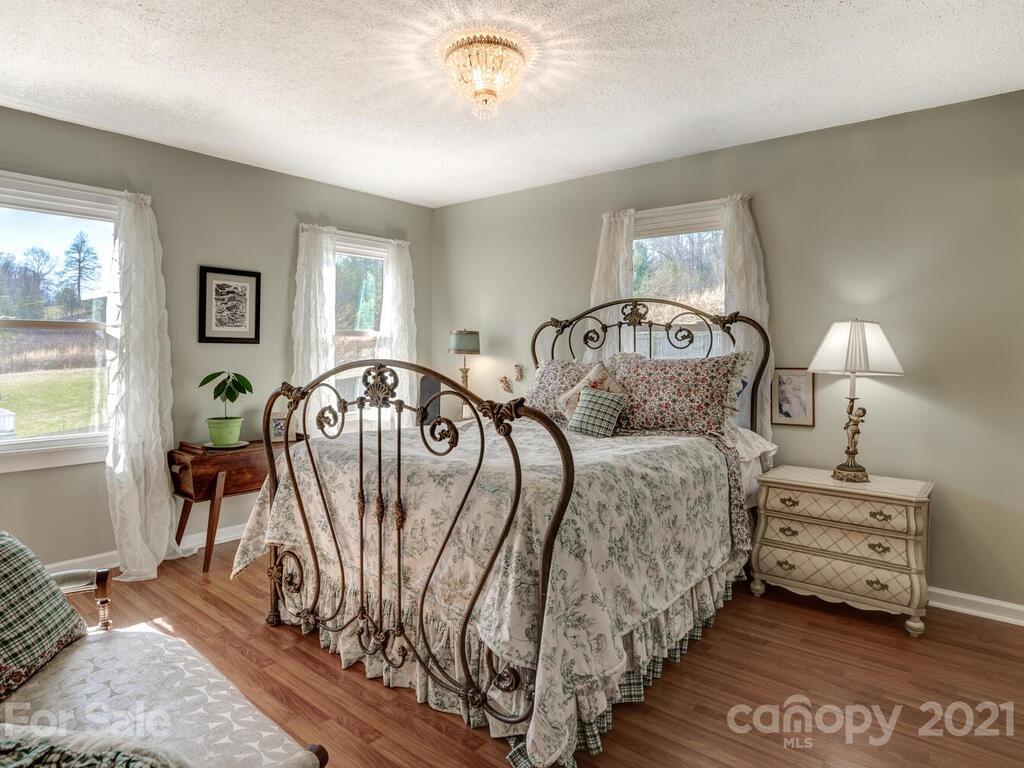 56 Millard Cove Road Leicester, NC 28748 - Photo 16 of 34 Gallery Image 16