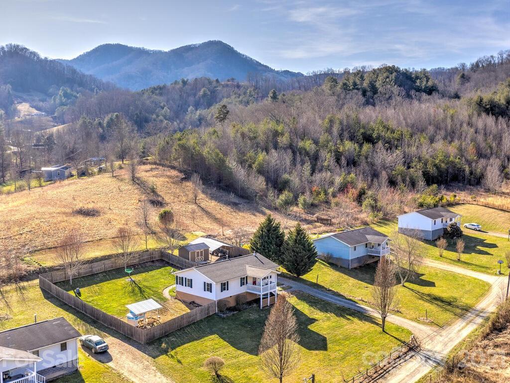 56 Millard Cove Road Leicester, NC 28748 - Photo 32 of 34 Gallery Image 32