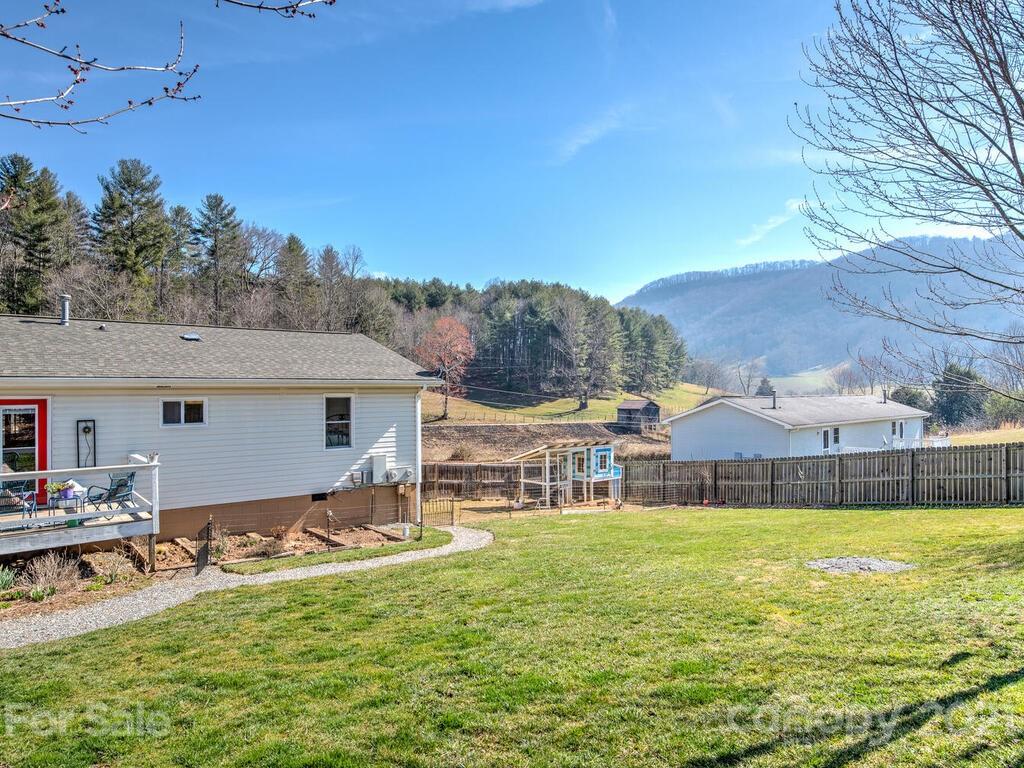 56 Millard Cove Road Leicester, NC 28748 - Photo 34 of 34 Gallery Image 34
