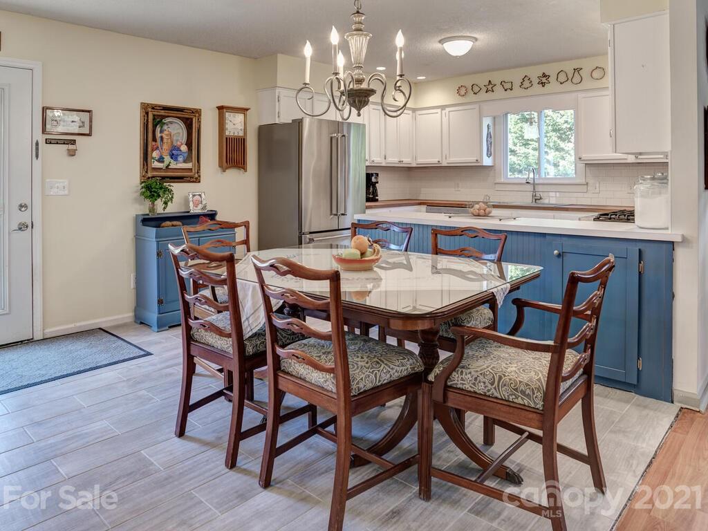 56 Millard Cove Road Leicester, NC 28748 - Photo 8 of 34 Gallery Image 8