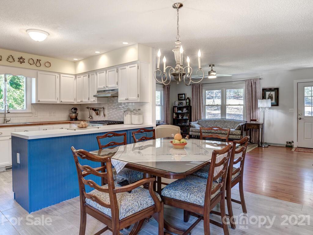 56 Millard Cove Road Leicester, NC 28748 - Photo 9 of 34 Gallery Image 9