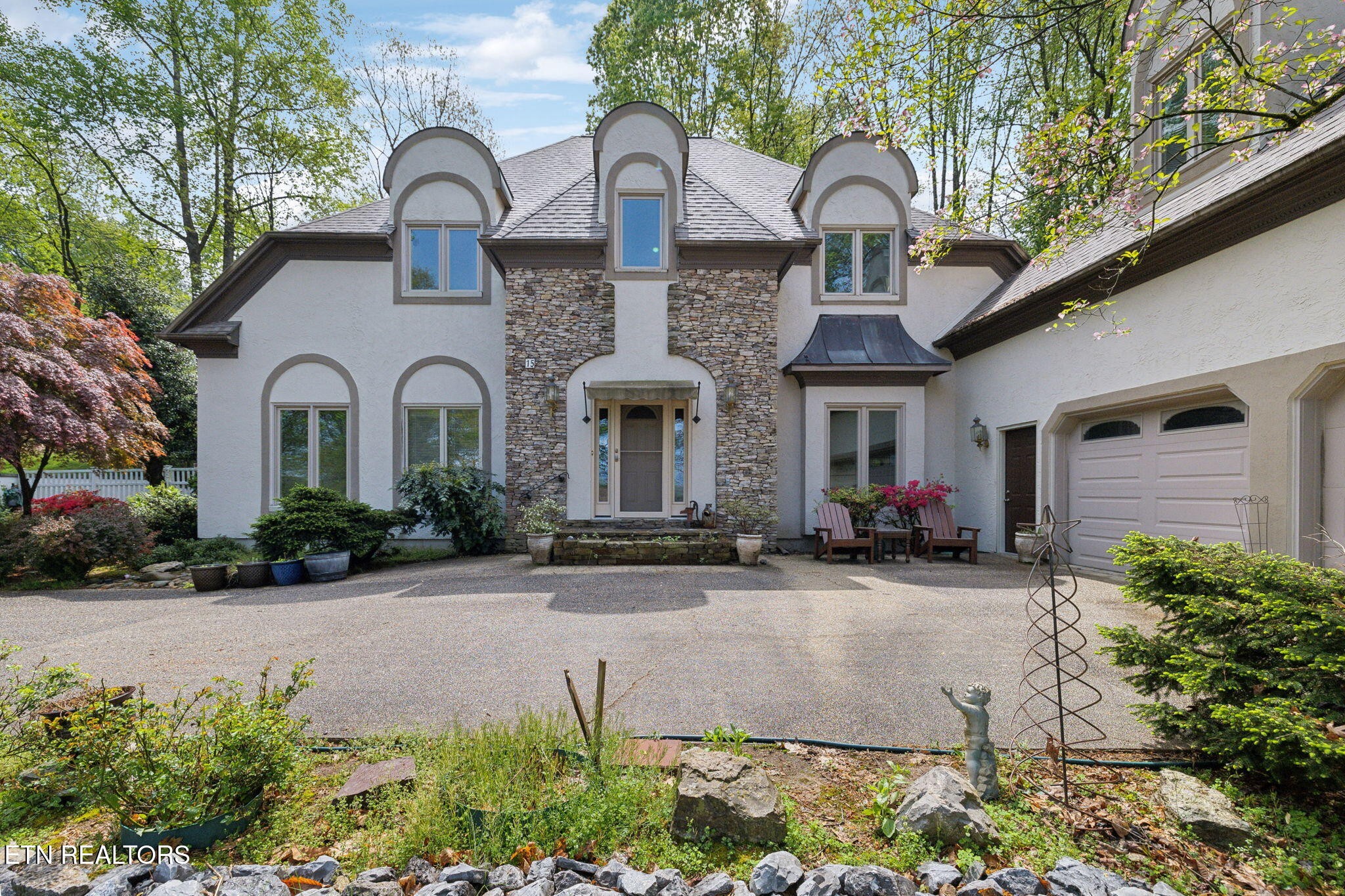 15 Rivers Run Way Oak Ridge, TN 37830 - Photo 2 of 41 Gallery Image 2