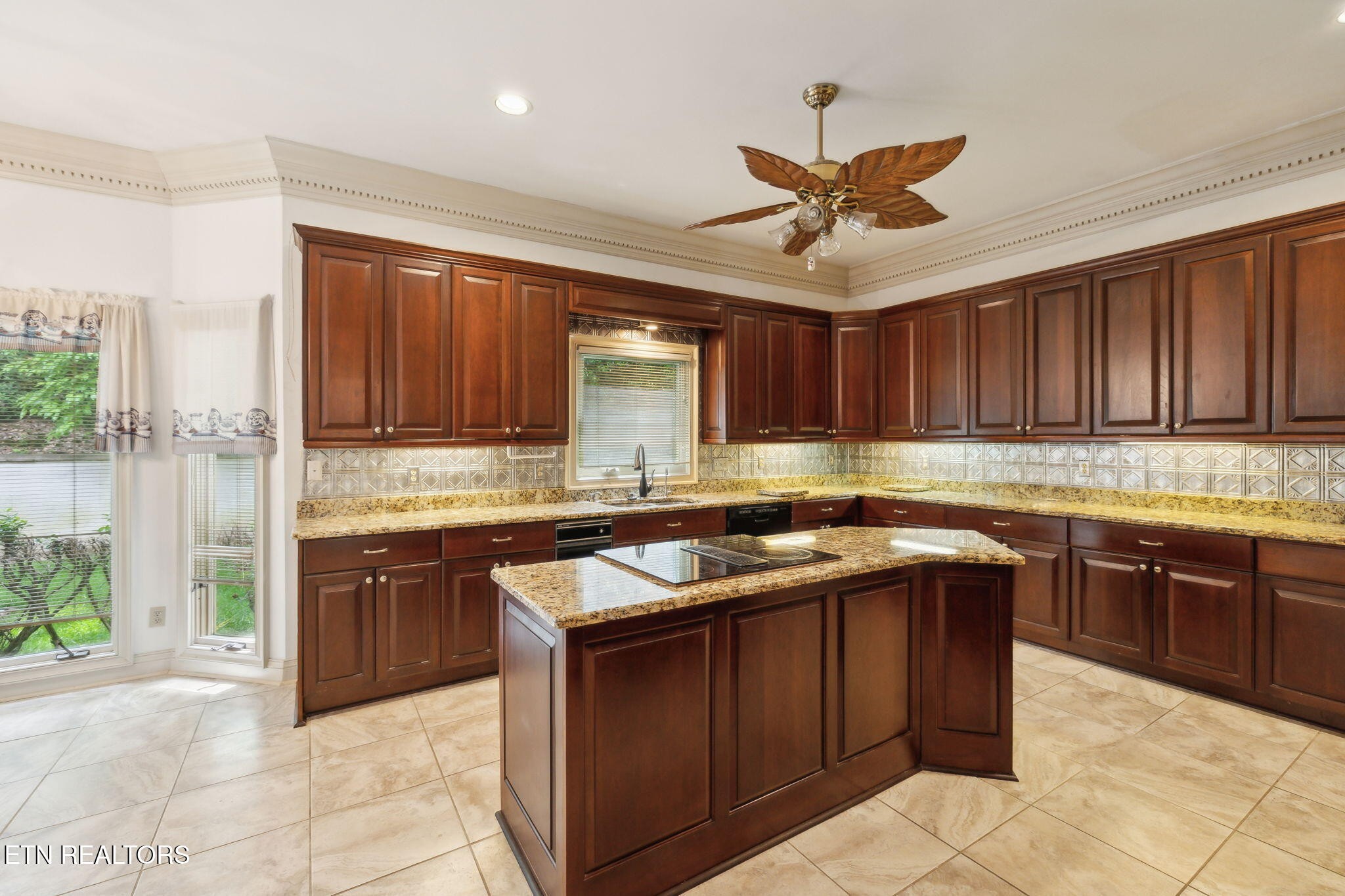 15 Rivers Run Way Oak Ridge, TN 37830 - Photo 5 of 41 Gallery Image 5
