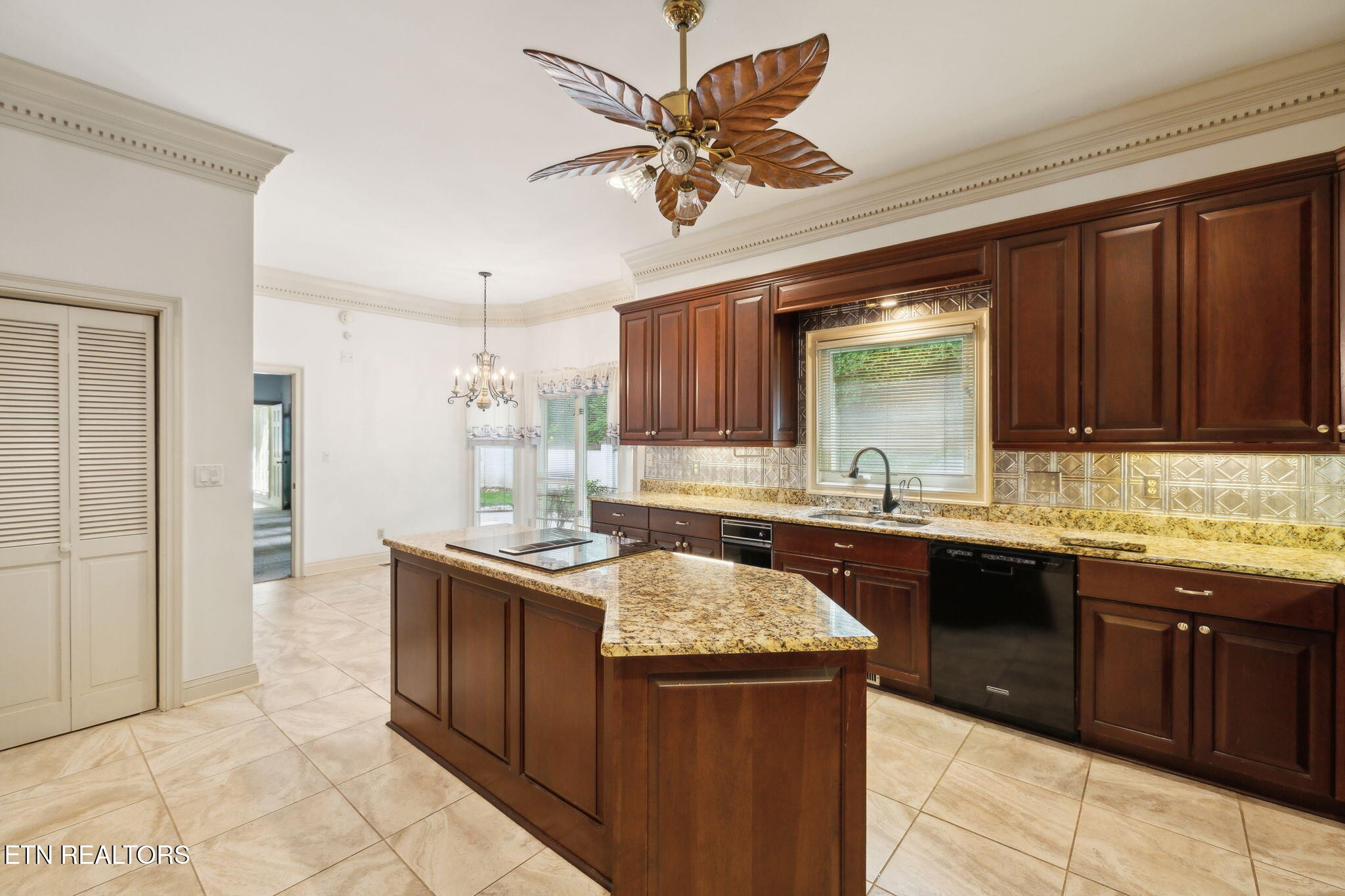 15 Rivers Run Way Oak Ridge, TN 37830 - Photo 7 of 41 Gallery Image 7