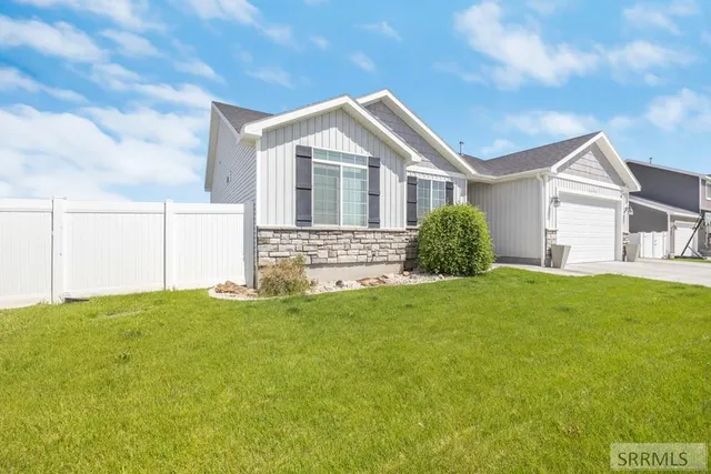 $475,000 | 2850 Sable Chase Road, Idaho Falls, ID 83401