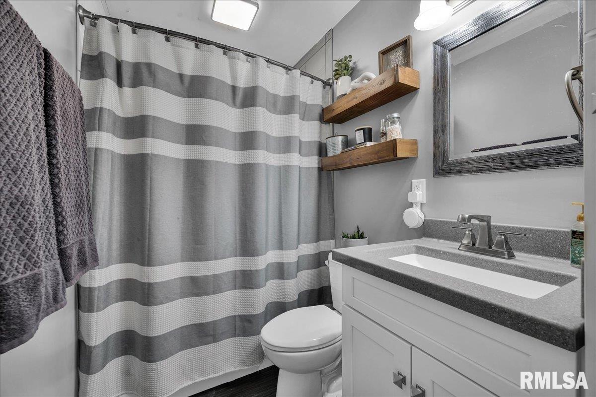 301 Devonshire Road Washington, IL 61571 - Photo 13 of 32 Gallery Image 13