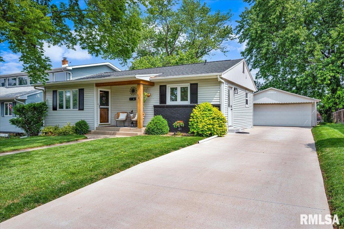 301 Devonshire Road Washington, IL 61571 - Photo 21 of 32 Gallery Image 21
