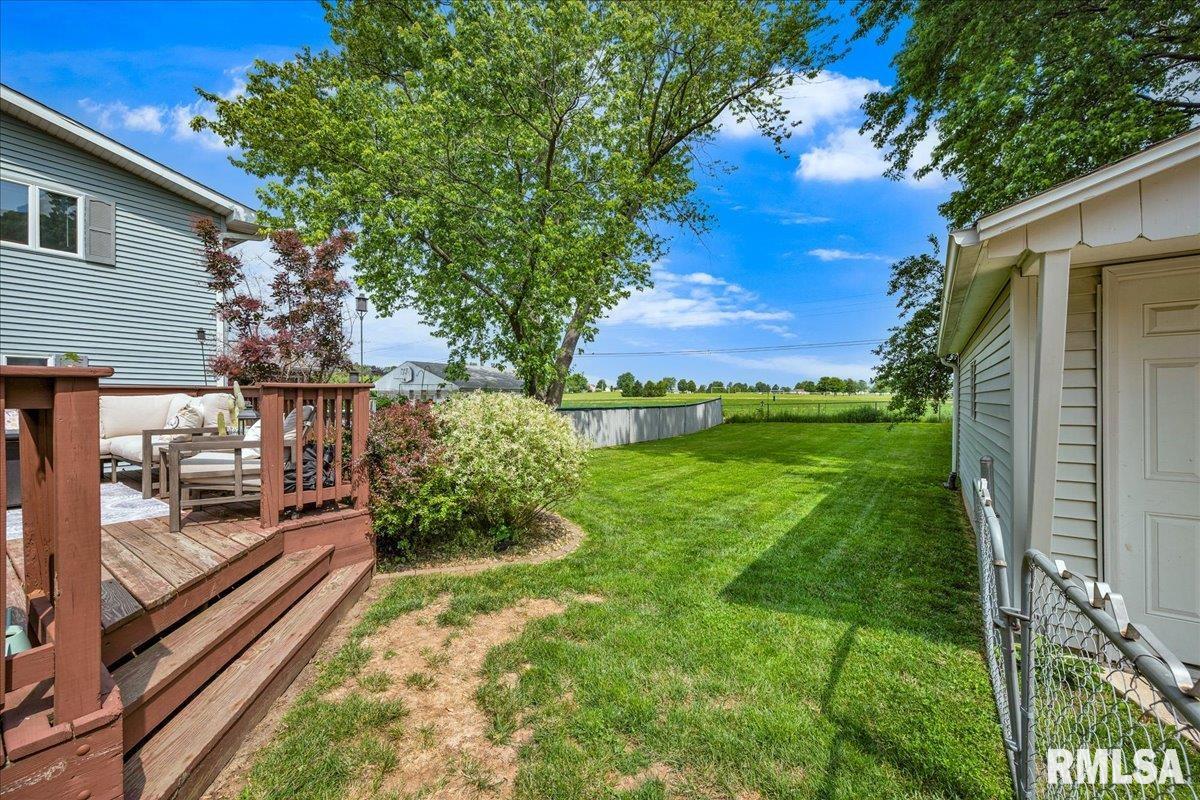 301 Devonshire Road Washington, IL 61571 - Photo 22 of 32 Gallery Image 22