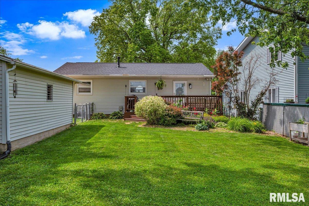301 Devonshire Road Washington, IL 61571 - Photo 24 of 32 Gallery Image 24