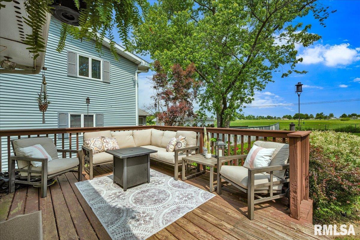 301 Devonshire Road Washington, IL 61571 - Photo 25 of 32 Gallery Image 25