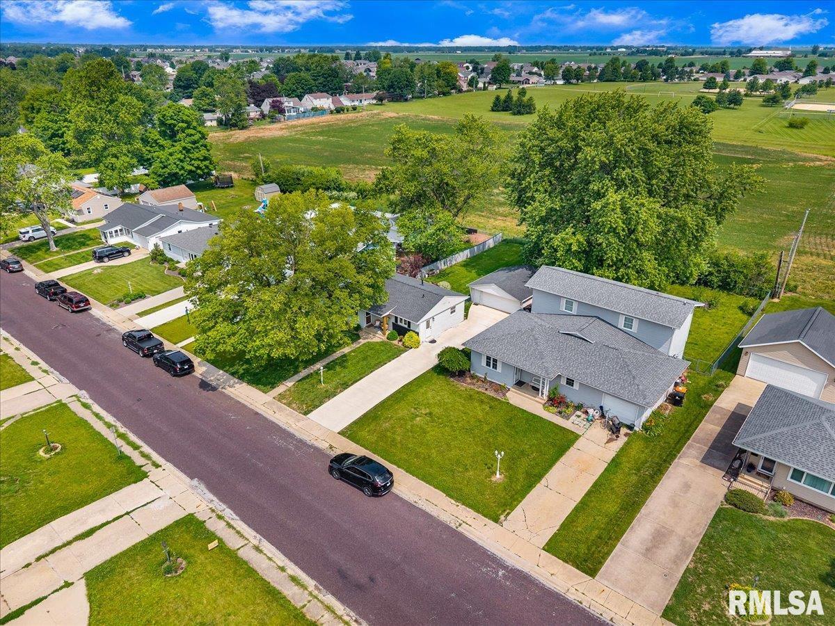 301 Devonshire Road Washington, IL 61571 - Photo 26 of 32 Gallery Image 26