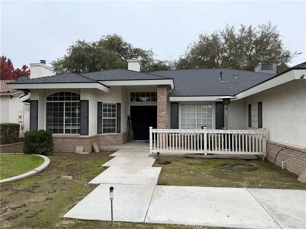 $427,500 | 9309 Foxglen Court, Bakersfield, CA 93312