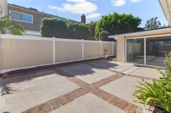 $4,695 | 22701 Islamare Lane, Lake Forest, CA 92630