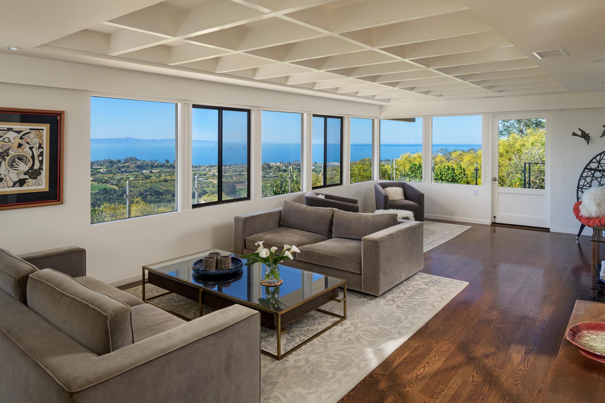7401 Shepard Mesa Road Carpinteria, CA 93013 - Photo 6 of 29 Living Room