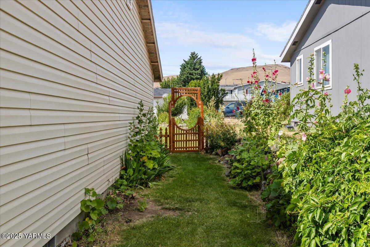 6402 Ridgeway Drive Yakima, WA 98901 - Photo 31 of 31 17-IMGC3271