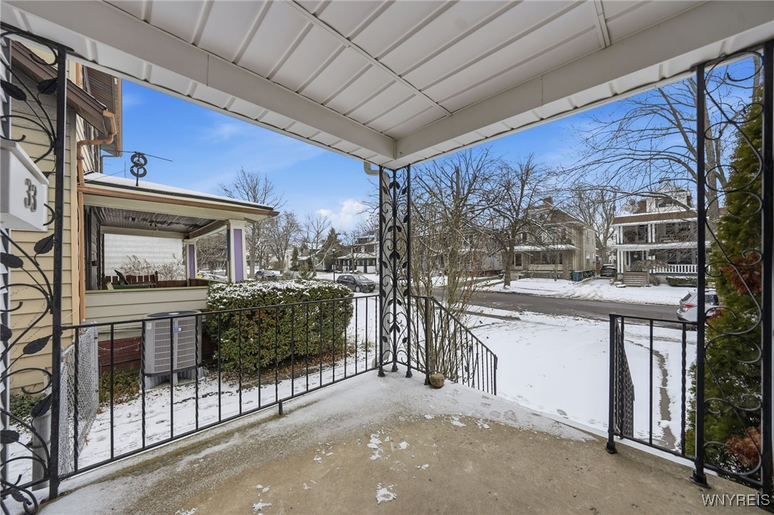 33 Wellington Road Buffalo, NY 14216 - Photo 2 of 45