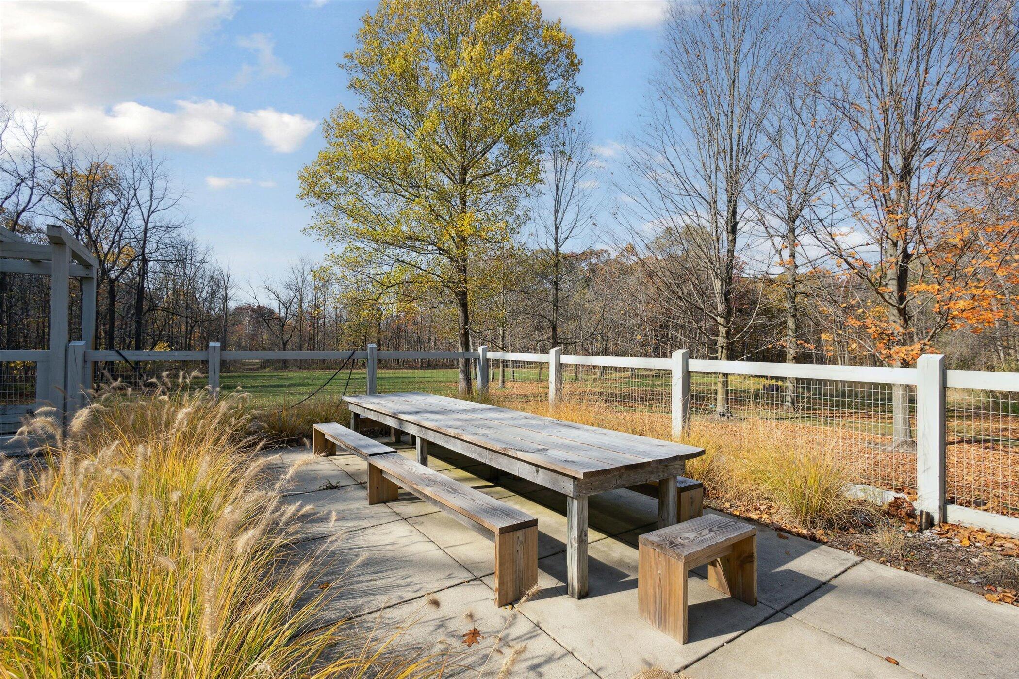 18180 Adams Road Galien, MI 49113 - Photo 2 of 2 Outdoor space