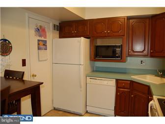 3309 Embarcadero Court, Unit TYPE Springfield, PA 19064 - Photo 6 of 11 Kitchen