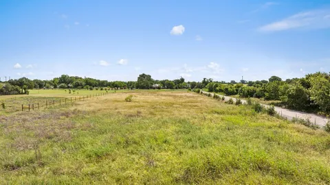 $375,000 | 1920 County Road 130, Hutto, TX 78634