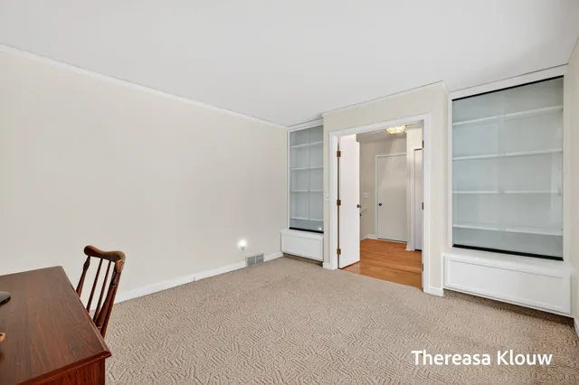 $349,900 | 17496 Meadow Wood Road, Spring Lake, MI 49456