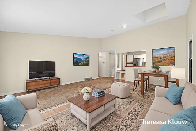 $349,900 | 17496 Meadow Wood Road, Spring Lake, MI 49456