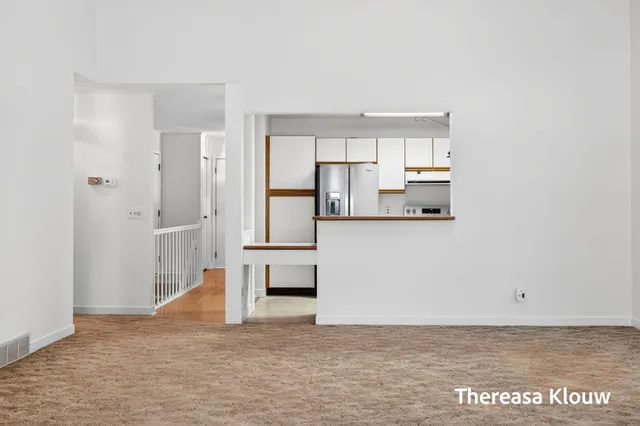 $349,900 | 17496 Meadow Wood Road, Spring Lake, MI 49456