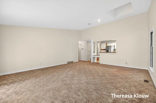 $349,900 | 17496 Meadow Wood Road, Spring Lake, MI 49456