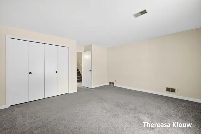 $349,900 | 17496 Meadow Wood Road, Spring Lake, MI 49456