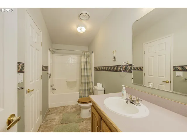 $183,000 | 1156 Southwest Westvale Street, McMinnville, OR 97128