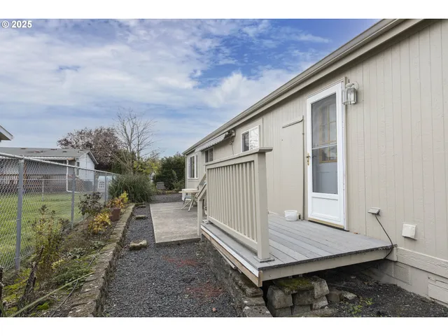 $183,000 | 1156 Southwest Westvale Street, McMinnville, OR 97128