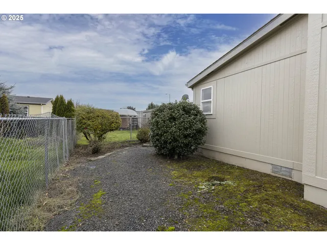 $183,000 | 1156 Southwest Westvale Street, McMinnville, OR 97128