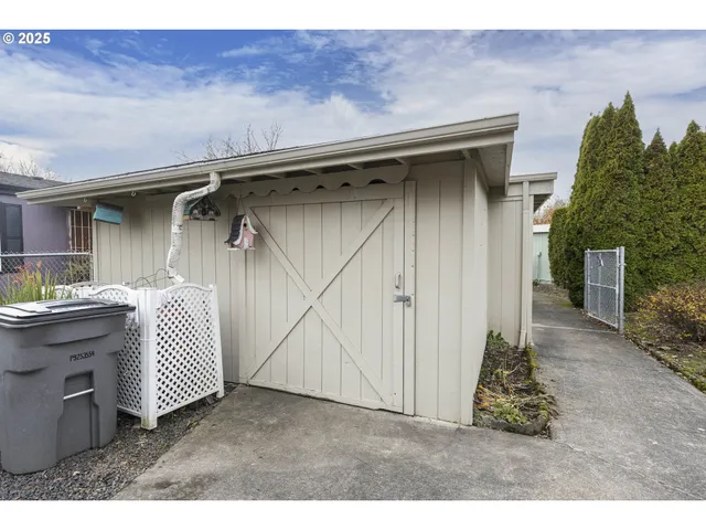 $183,000 | 1156 Southwest Westvale Street, McMinnville, OR 97128