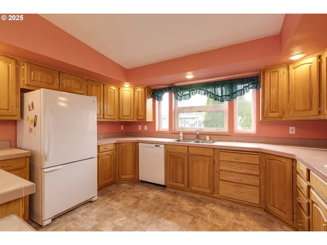 $183,000 | 1156 Southwest Westvale Street, McMinnville, OR 97128