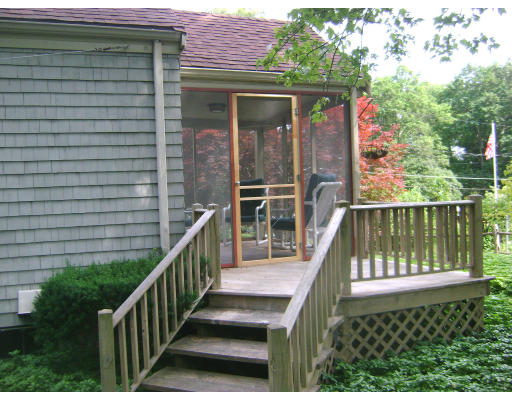 8 Sandra Road Walpole, MA 02032 - Photo 15 of 21 Gallery Image 15