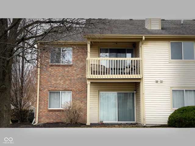 $239,900 | 12555 Timber Creek Drive, Unit 8, Carmel, IN 46032