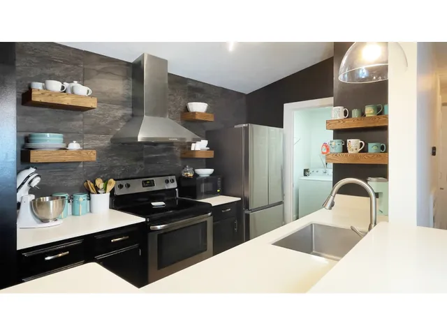 $239,900 | 12555 Timber Creek Drive, Unit 8, Carmel, IN 46032