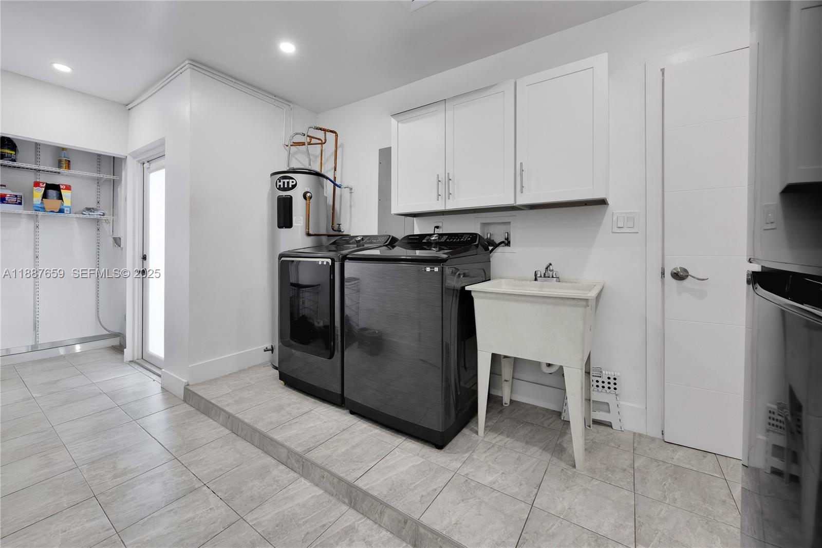 5501 McKinley Street Hollywood, FL 33021 - Photo 33 of 49