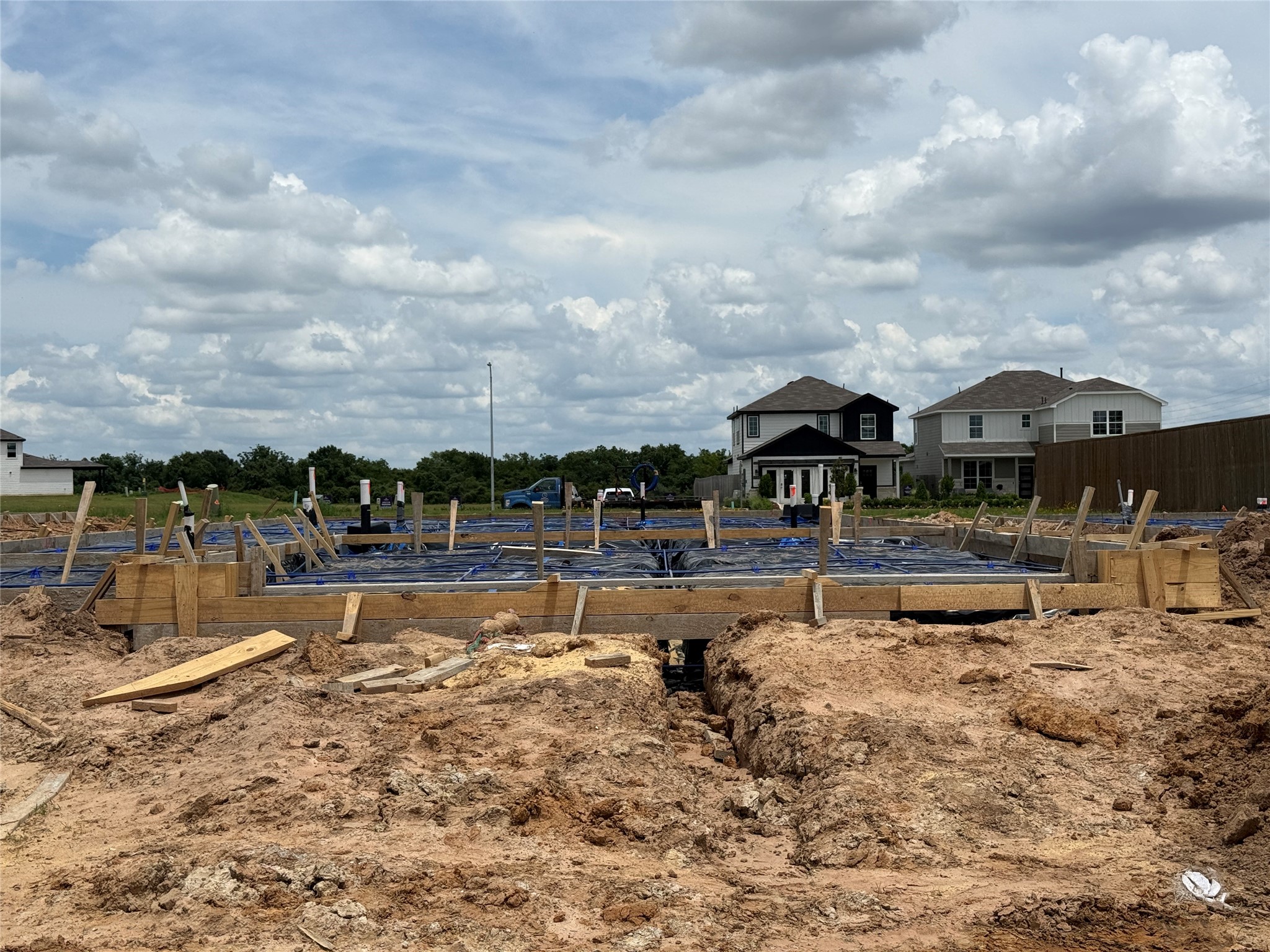 17118 King Eider Road Waller, TX 77484 - Photo 33 of 43 a swimming pool with outdoor seating and barbeque oven