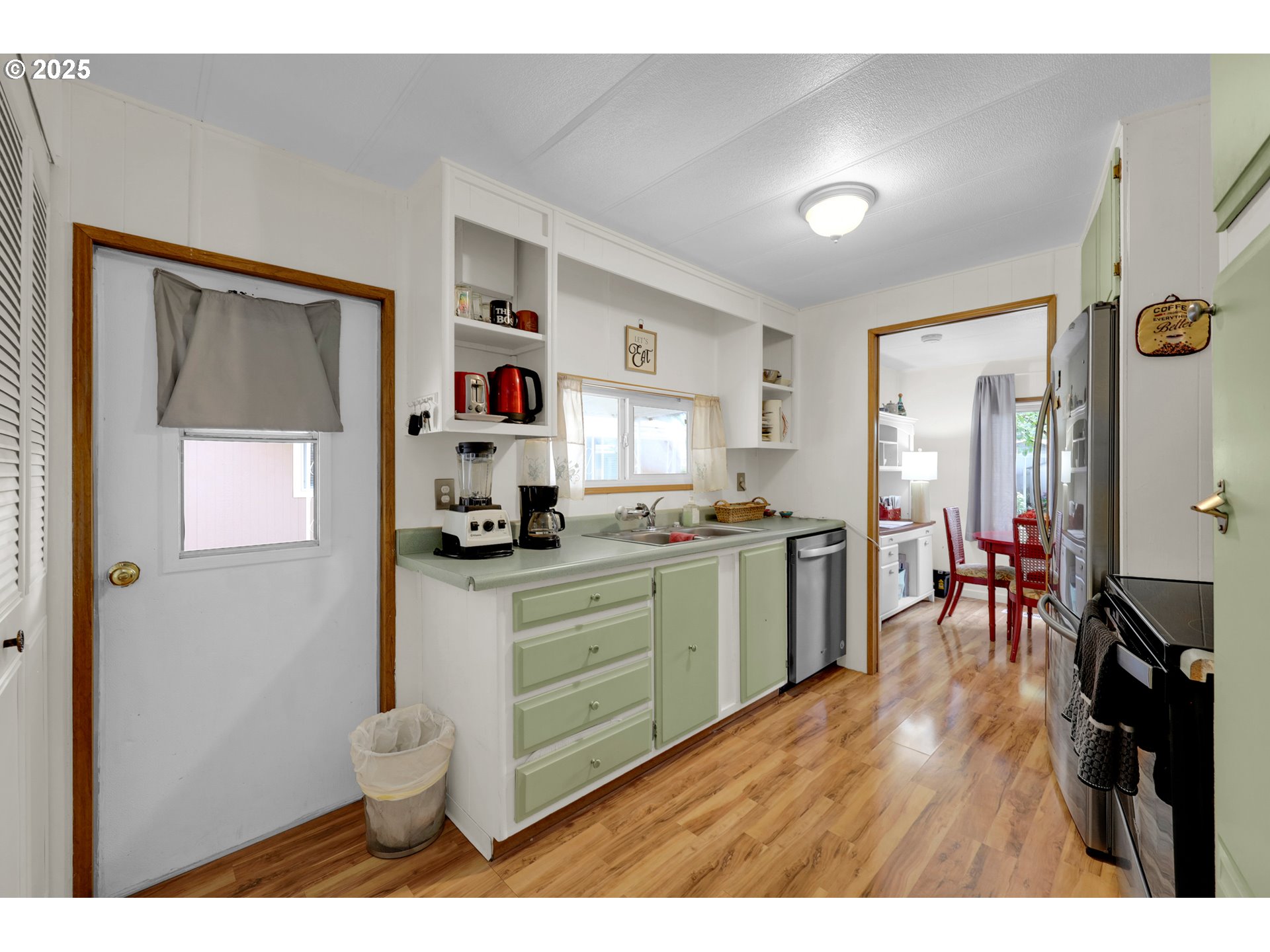 1475 Green Acres Road, Unit 10 Eugene, OR 97408 - Photo 13 of 34 Gallery Image 13